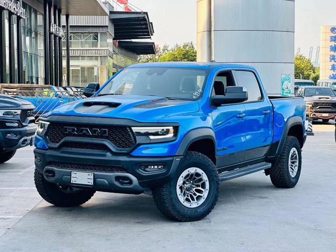 23款道奇公羊霸王龙港口清库存价格下调(图2)