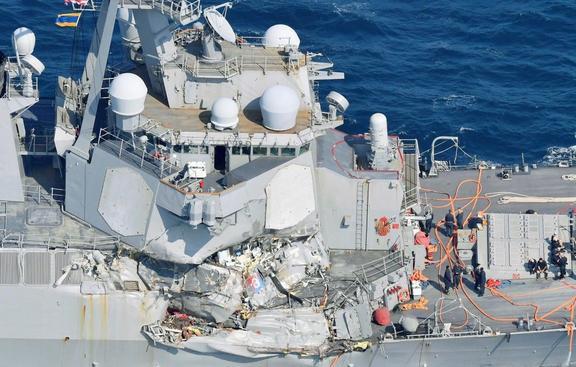 「兵武」美国海军实力的体现？被撞残的战舰两年大修后重返大海(图4)