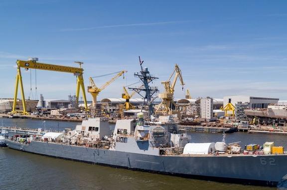 「兵武」美国海军实力的体现？被撞残的战舰两年大修后重返大海(图6)