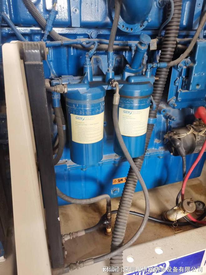 300KW康明斯柴油发电机维修(图3)