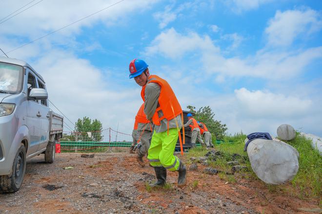 国网阳新县供电公司：闻“汛”而动筑牢电力保供“防护堤”(图2)