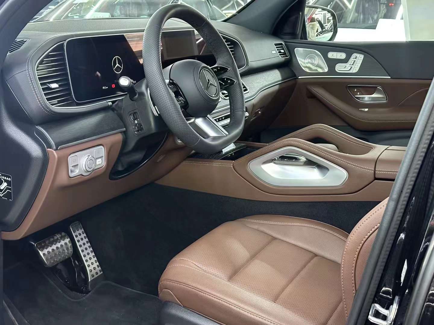 2024新款奔驰GLS美版最高降60万欢迎上门试驾(图2)