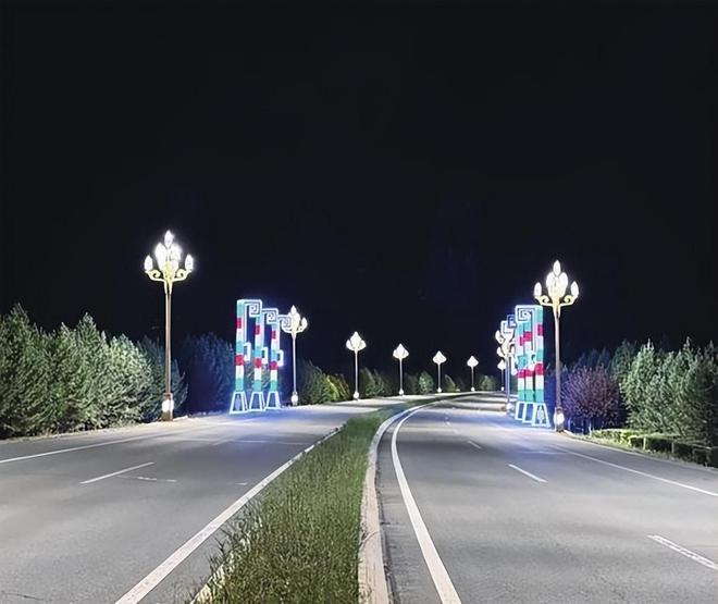 中国路灯每晚“免费”开每晚耗电数量巨大谁在承担高额电费？(图13)