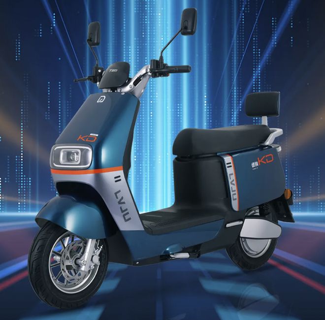 绿源、绿佳、绿驹能都有哪些72V电摩推荐?这3款值得一看!(图3)