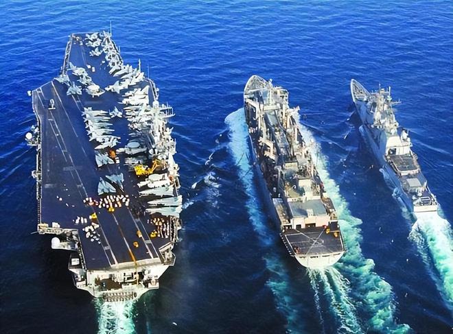 美军航母打击群有多强?一个航母打击群到底包含了哪些舰船!(图3)