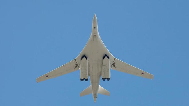 内部文件曝光：修复1架图-160M战略轰炸机需要10家企业耗时18个月(图1)