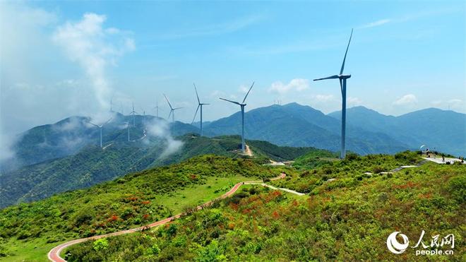 江西石城：高山风电风景美(图6)