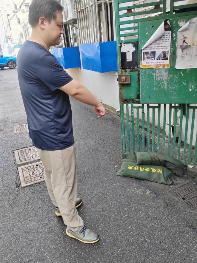 本市房管系统积极落实防御台风“竹节草”各项应急措施全力筑牢安全屏障（一）(图2)