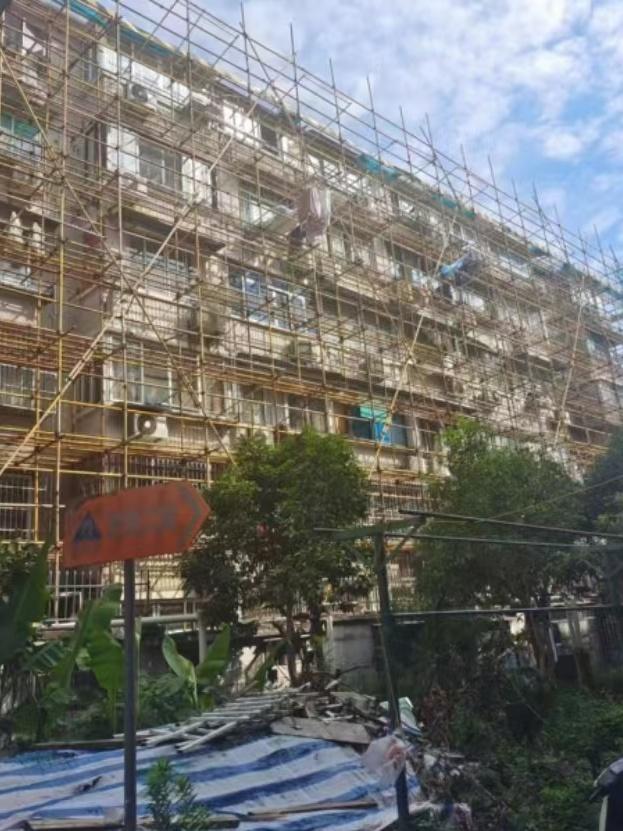 本市房管系统积极落实防御台风“竹节草”各项应急措施全力筑牢安全屏障（一）(图4)