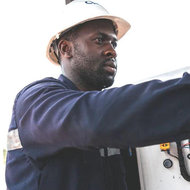 一线故事丨守护“电力心脏”(图2)