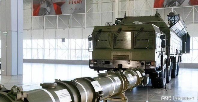 乌克兰遭核打击警告俄军发射13枚“全球禁止”导弹(图3)