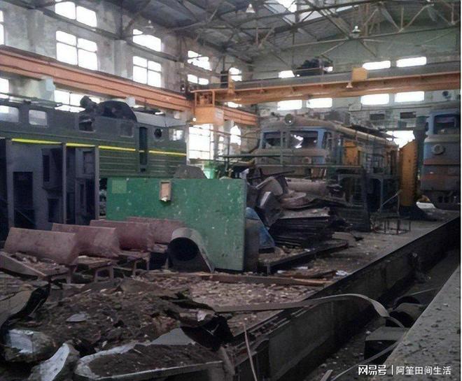 乌克兰遭核打击警告俄军发射13枚“全球禁止”导弹(图6)