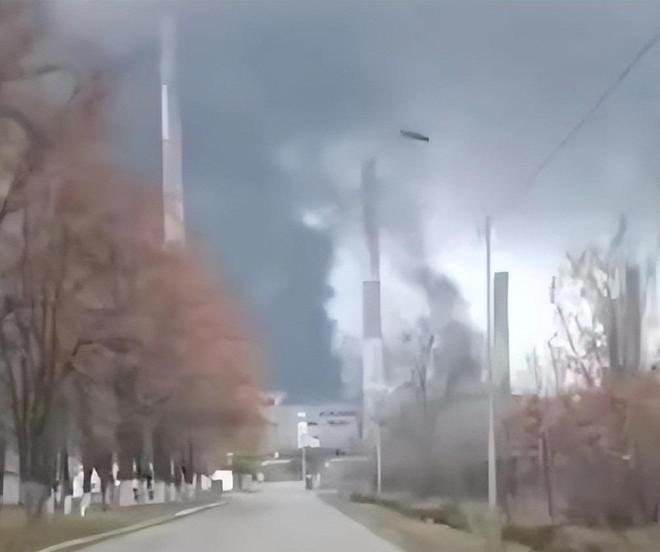 乌克兰全境大停电俄军核打击前警告发射多枚全球禁止导弹(图4)