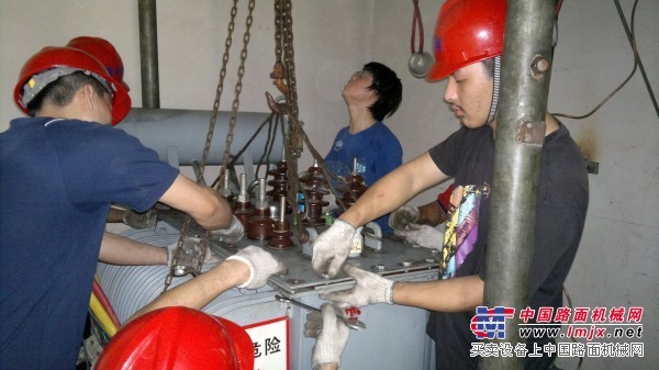 维修佛山发电机、佛山柴油发电机组维修热线(图1)