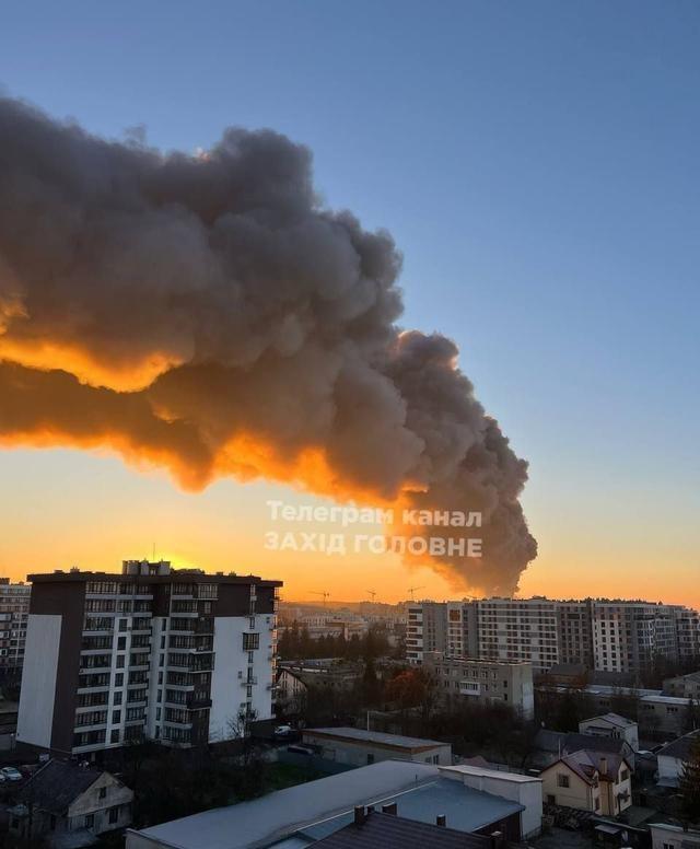 打掉牙往肚子里吞！俄军大轰炸美国强令投降泽连斯基仍在嘴硬(图4)