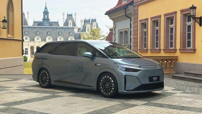 小鹏X9超级增程搭载华为「心脏」小鹏副总裁表态：未来合作无上限(图1)