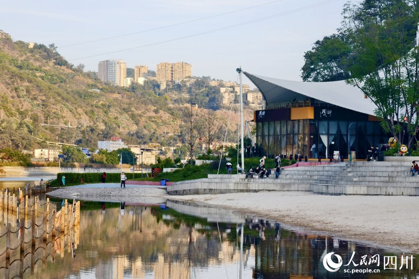 “市中心”建起水电站(图3)